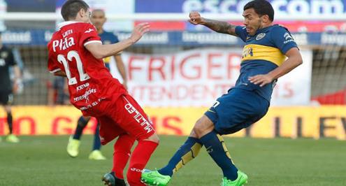 تيفيز يعود لبوكا جونيورز ويؤكد استمراره مع النادي